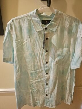 Margaritaville Light Blue & White Short-Sleeve Button-Up Shirt